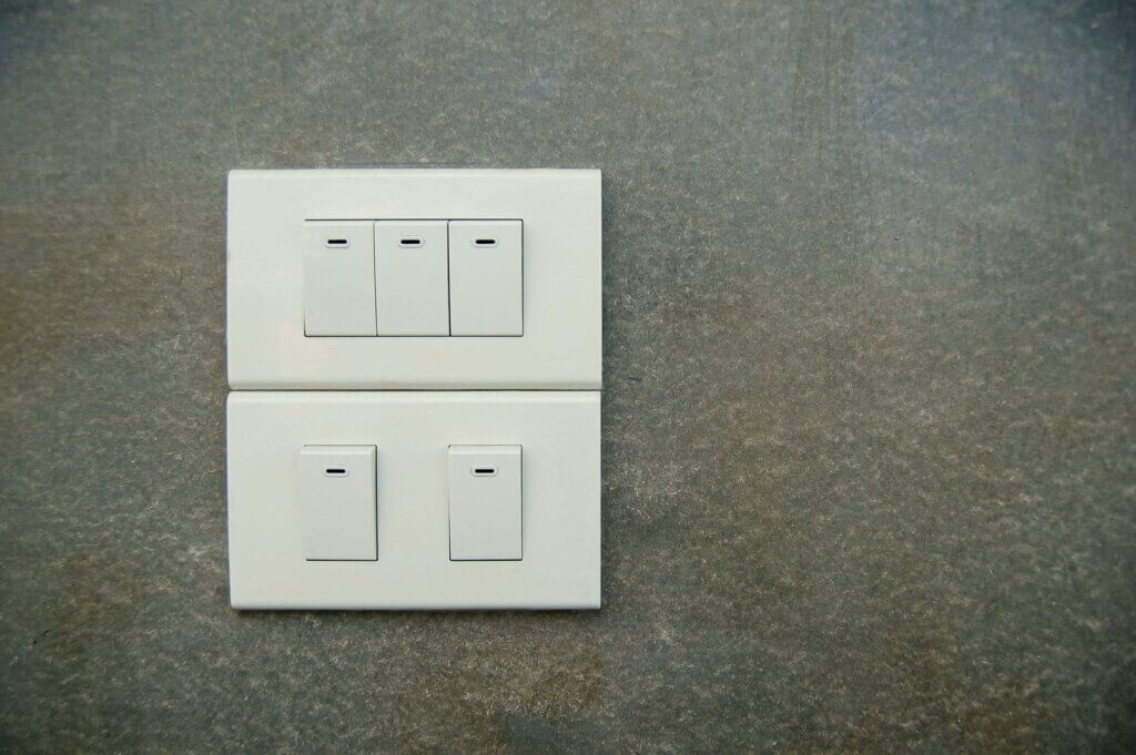 bulb switch